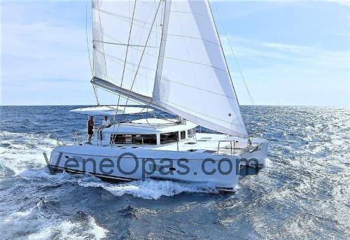 Tekniset tiedot ja arvostelut